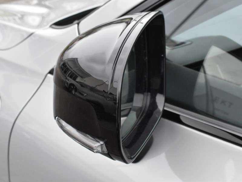 2025 (25) VOLVO XC60 2.0 T8 [455] PHEV Ultra Dark 5dr AWD Geartronic 4990176