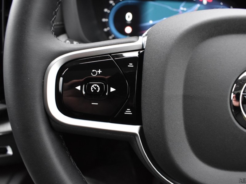 2025 (25) VOLVO XC60 2.0 T8 [455] PHEV Ultra Dark 5dr AWD Geartronic 4990134