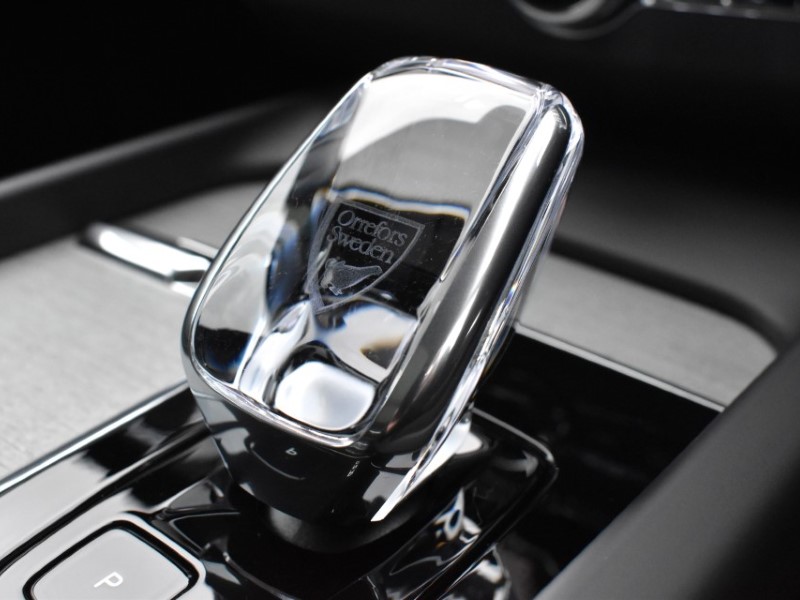 2025 (25) VOLVO XC60 2.0 T8 [455] PHEV Ultra Dark 5dr AWD Geartronic 4990139