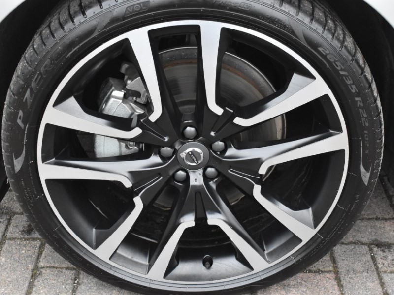 2025 (25) VOLVO XC60 2.0 T8 [455] PHEV Ultra Dark 5dr AWD Geartronic 4990174