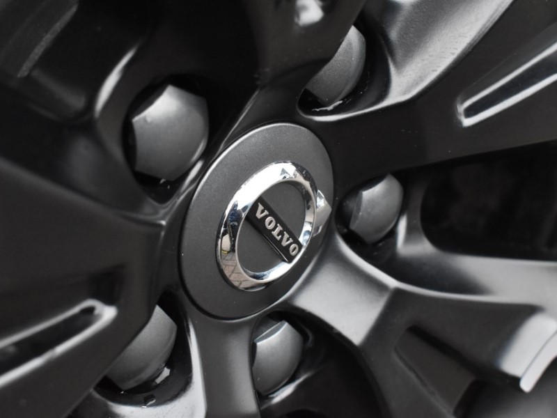 2025 (25) VOLVO XC60 2.0 T8 [455] PHEV Ultra Dark 5dr AWD Geartronic 4990192