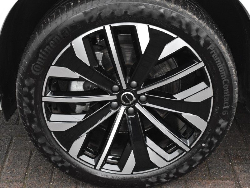 2025 (25) VOLVO XC90 2.0 B5P Plus Dark 5dr AWD Geartronic 4993690