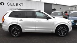 2025 (25) VOLVO XC90 2.0 B5P Plus Dark 5dr AWD Geartronic 4993639