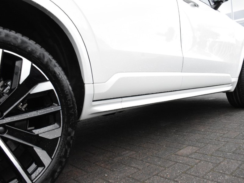 2025 (25) VOLVO XC90 2.0 B5P Plus Dark 5dr AWD Geartronic 4993699