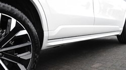 2025 (25) VOLVO XC90 2.0 B5P Plus Dark 5dr AWD Geartronic 4993699