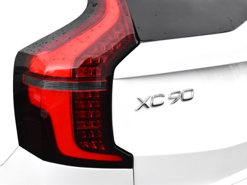 2025 (25) VOLVO XC90 2.0 B5P Plus Dark 5dr AWD Geartronic 4993695