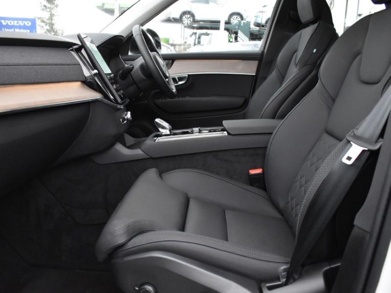 2025 (25) VOLVO XC90 2.0 B5P Plus Dark 5dr AWD Geartronic 4993676