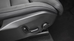 2025 (25) VOLVO XC90 2.0 B5P Plus Dark 5dr AWD Geartronic 4993667