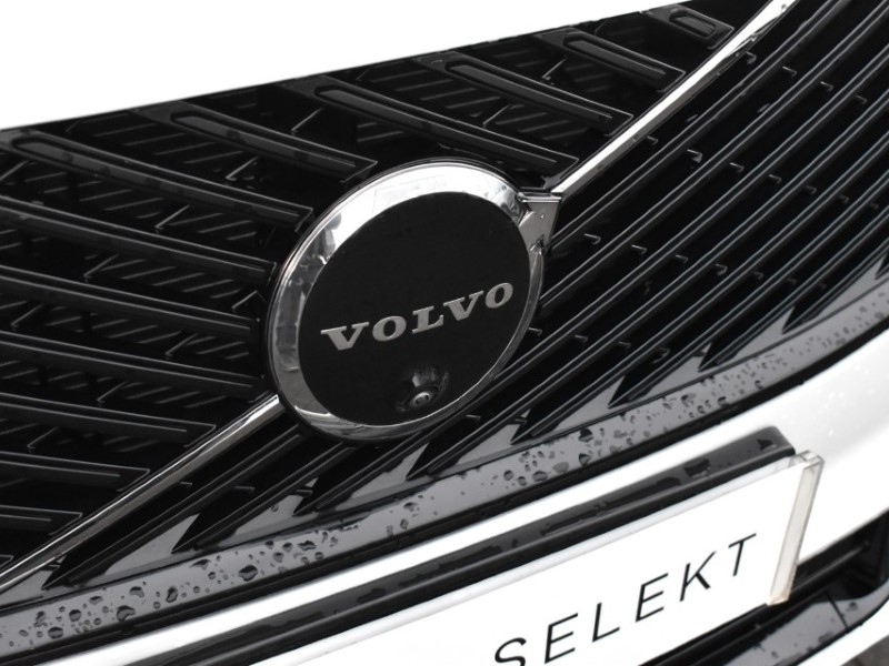 2025 (25) VOLVO XC90 2.0 B5P Plus Dark 5dr AWD Geartronic 4993703