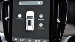 2025 (25) VOLVO XC90 2.0 B5P Plus Dark 5dr AWD Geartronic 4993649