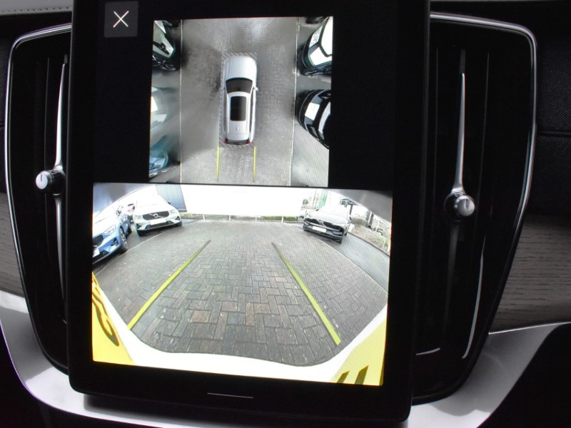 2025 (25) VOLVO XC90 2.0 B5P Plus Dark 5dr AWD Geartronic 4993658