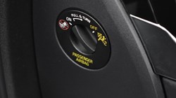 2025 (25) VOLVO XC90 2.0 B5P Plus Dark 5dr AWD Geartronic 4993677