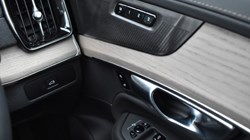 2025 (25) VOLVO XC90 2.0 B5P Plus Dark 5dr AWD Geartronic 4993655