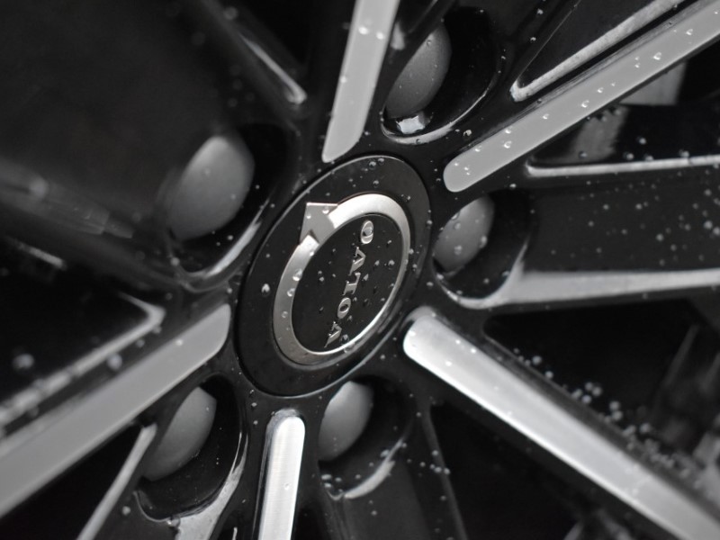 2025 (25) VOLVO XC90 2.0 B5P Plus Dark 5dr AWD Geartronic 4993701