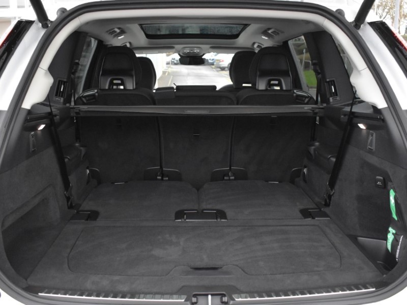 2025 (25) VOLVO XC90 2.0 B5P Plus Dark 5dr AWD Geartronic 4993684