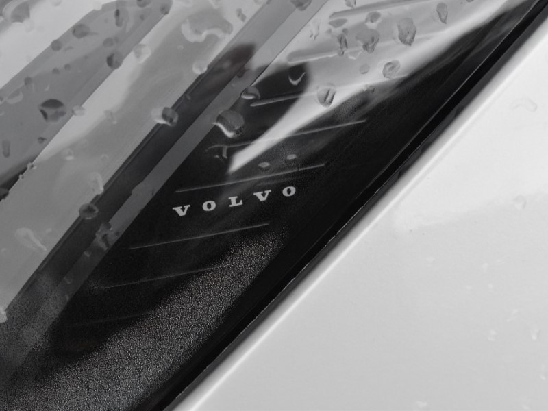 2025 (25) VOLVO XC90 2.0 B5P Plus Dark 5dr AWD Geartronic 4993691