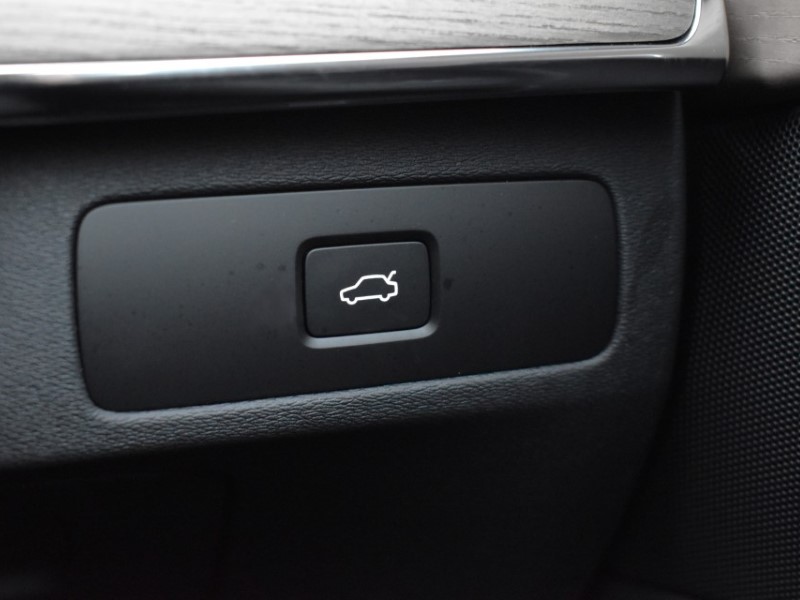 2025 (25) VOLVO XC90 2.0 B5P Plus Dark 5dr AWD Geartronic 4993654