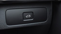 2025 (25) VOLVO XC90 2.0 B5P Plus Dark 5dr AWD Geartronic 4993654