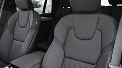 2025 (25) VOLVO XC90 2.0 B5P Plus Dark 5dr AWD Geartronic 4993679