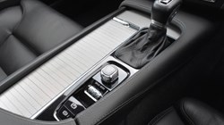 2020 (70) VOLVO V90 2.0 T5 Cross Country Plus 5dr AWD Geartronic 5011255