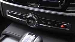 2020 (70) VOLVO V90 2.0 T5 Cross Country Plus 5dr AWD Geartronic 5011247