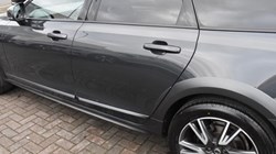 2020 (70) VOLVO V90 2.0 T5 Cross Country Plus 5dr AWD Geartronic 5011342