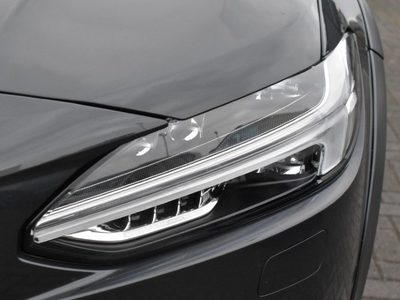 2020 (70) VOLVO V90 2.0 T5 Cross Country Plus 5dr AWD Geartronic 5011350