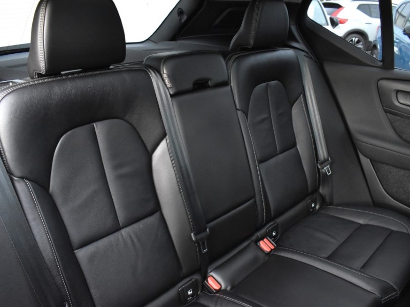 2022 (22) VOLVO XC40 1.5 T5 Recharge PHEV Ultimate Dark 5dr Auto 4987940