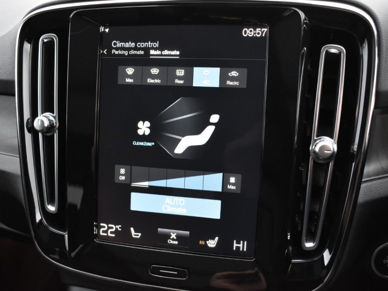 2022 (22) VOLVO XC40 1.5 T5 Recharge PHEV Ultimate Dark 5dr Auto 4987925