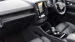 2022 (22) VOLVO XC40 1.5 T5 Recharge PHEV Ultimate Dark 5dr Auto 4987947