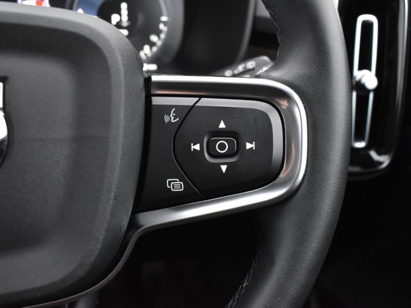 2022 (22) VOLVO XC40 1.5 T5 Recharge PHEV Ultimate Dark 5dr Auto 4987921