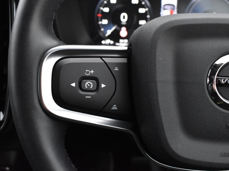 2022 (22) VOLVO XC40 1.5 T5 Recharge PHEV Ultimate Dark 5dr Auto 4987920