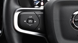 2022 (22) VOLVO XC40 1.5 T5 Recharge PHEV Ultimate Dark 5dr Auto 4987920