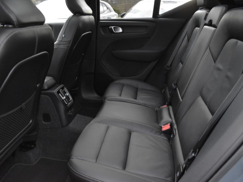 2022 (22) VOLVO XC40 1.5 T5 Recharge PHEV Ultimate Dark 5dr Auto 4987950