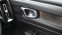 2022 (22) VOLVO XC40 1.5 T5 Recharge PHEV Ultimate Dark 5dr Auto 4987917