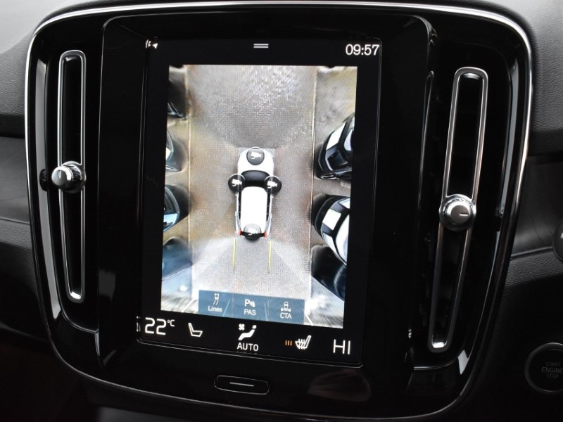 2022 (22) VOLVO XC40 1.5 T5 Recharge PHEV Ultimate Dark 5dr Auto 4987927