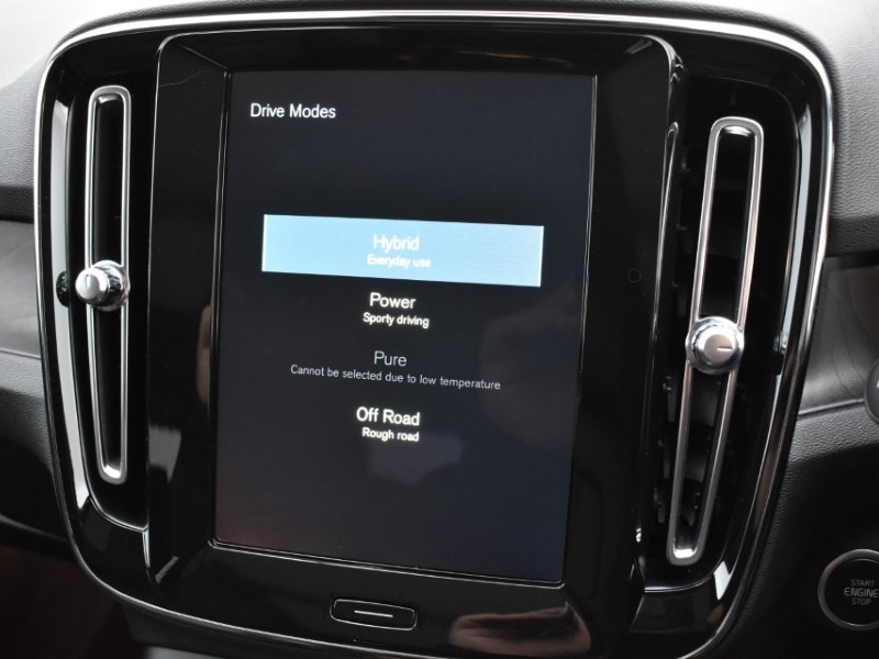 2022 (22) VOLVO XC40 1.5 T5 Recharge PHEV Ultimate Dark 5dr Auto 4987926