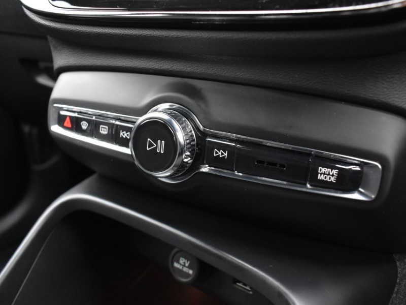 2021 (71) VOLVO XC40 1.5 T3 [163] R DESIGN 5dr 5009219