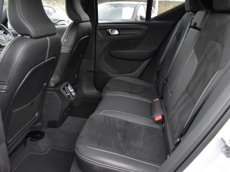 2021 (71) VOLVO XC40 1.5 T3 [163] R DESIGN 5dr 5009244