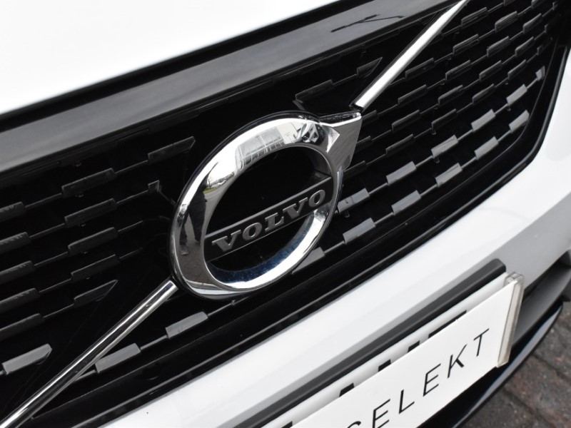 2021 (71) VOLVO XC40 1.5 T3 [163] R DESIGN 5dr 5009259