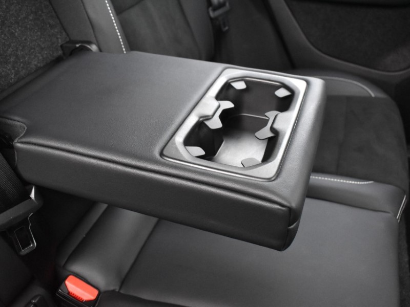 2021 (71) VOLVO XC40 1.5 T3 [163] R DESIGN 5dr 5009237