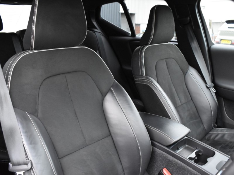 2021 (71) VOLVO XC40 1.5 T3 [163] R DESIGN 5dr 5009235