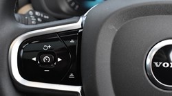 2025 (25) VOLVO XC60 2.0 B5P Ultra Dark 5dr AWD Geartronic 5041387