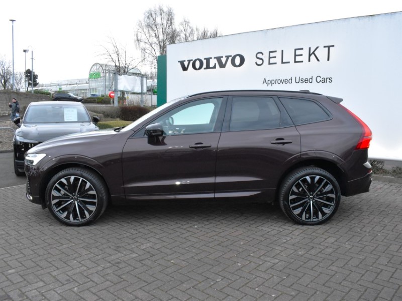 2025 (25) VOLVO XC60 2.0 B5P Ultra Dark 5dr AWD Geartronic 5041370