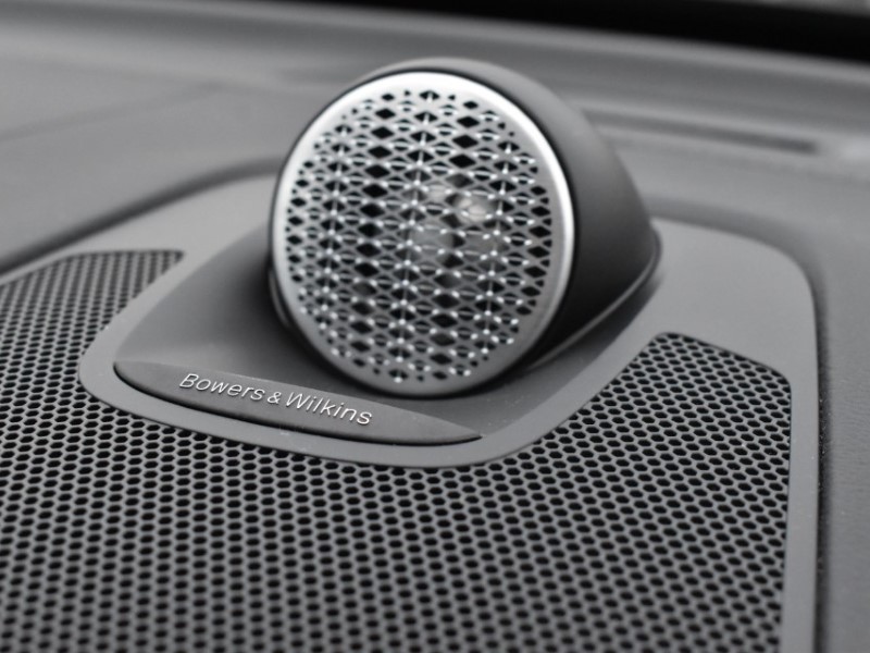 2025 (25) VOLVO XC60 2.0 B5P Ultra Dark 5dr AWD Geartronic 5041376