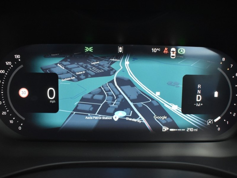 2025 (25) VOLVO XC60 2.0 B5P Ultra Dark 5dr AWD Geartronic 5041374