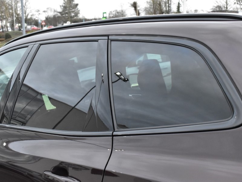 2025 (25) VOLVO XC60 2.0 B5P Ultra Dark 5dr AWD Geartronic 5041422