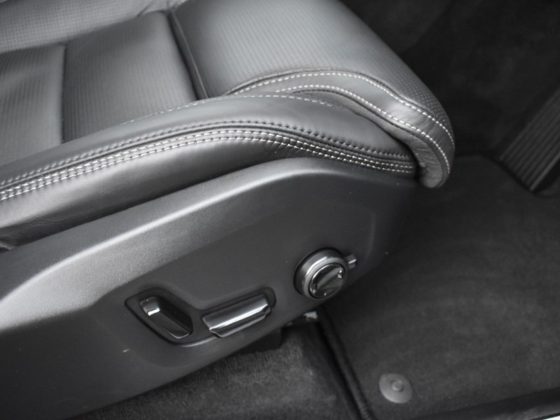 2025 (25) VOLVO XC60 2.0 B5P Ultra Dark 5dr AWD Geartronic 5041392