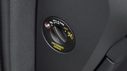 2024 (73) VOLVO XC40 2.0 B3P Plus Dark 5dr Auto 5019324