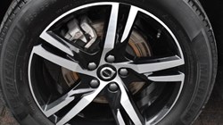 2024 (73) VOLVO XC40 2.0 B3P Plus Dark 5dr Auto 5019341